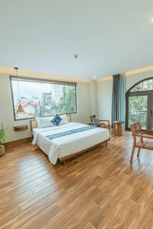 Double Room with Balcony — Sapa Yen Hotel